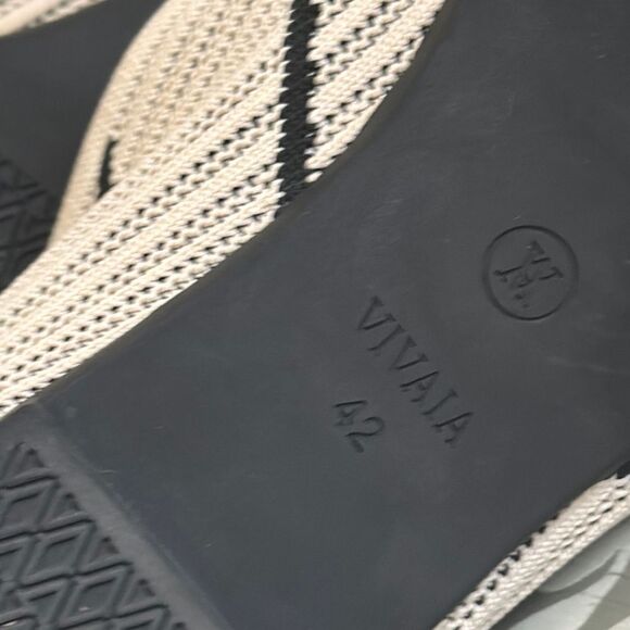 Vivaia Pointed Toe Striped Flats sz 42 - Picture 7 of 14